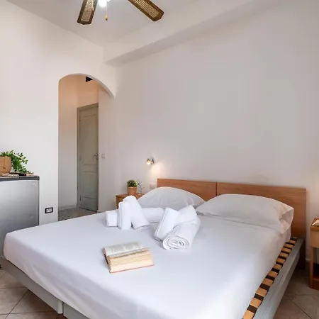 Barceloneta Experience & Guest house Alghero